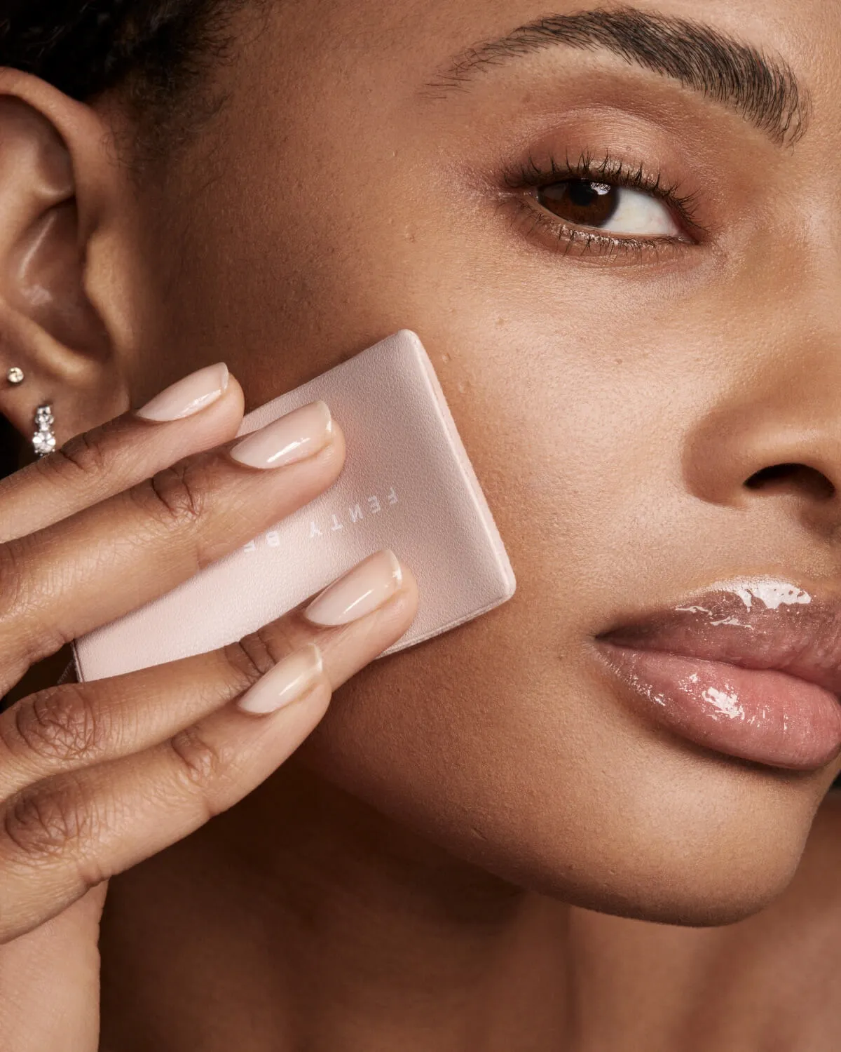 Invisimatte Instant Setting   Blotting Powder