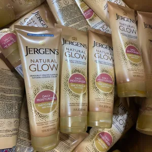 Jergens Natural Glow Tones Infused with Coconut Oil Sunless Tanner 7.5 FL OZ (50 Pcs Lot)