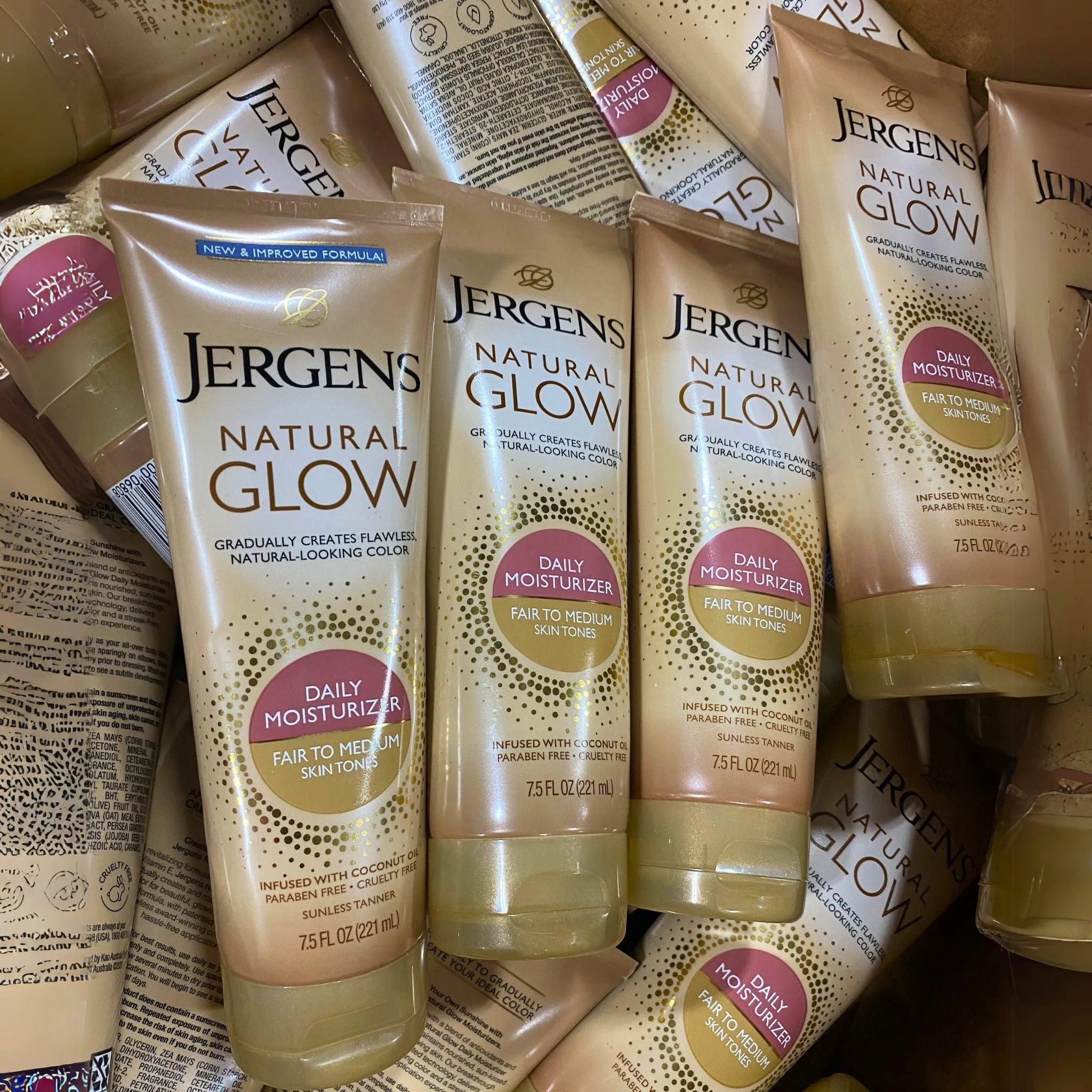Jergens Natural Glow Tones Infused with Coconut Oil Sunless Tanner 7.5 FL OZ (50 Pcs Lot)
