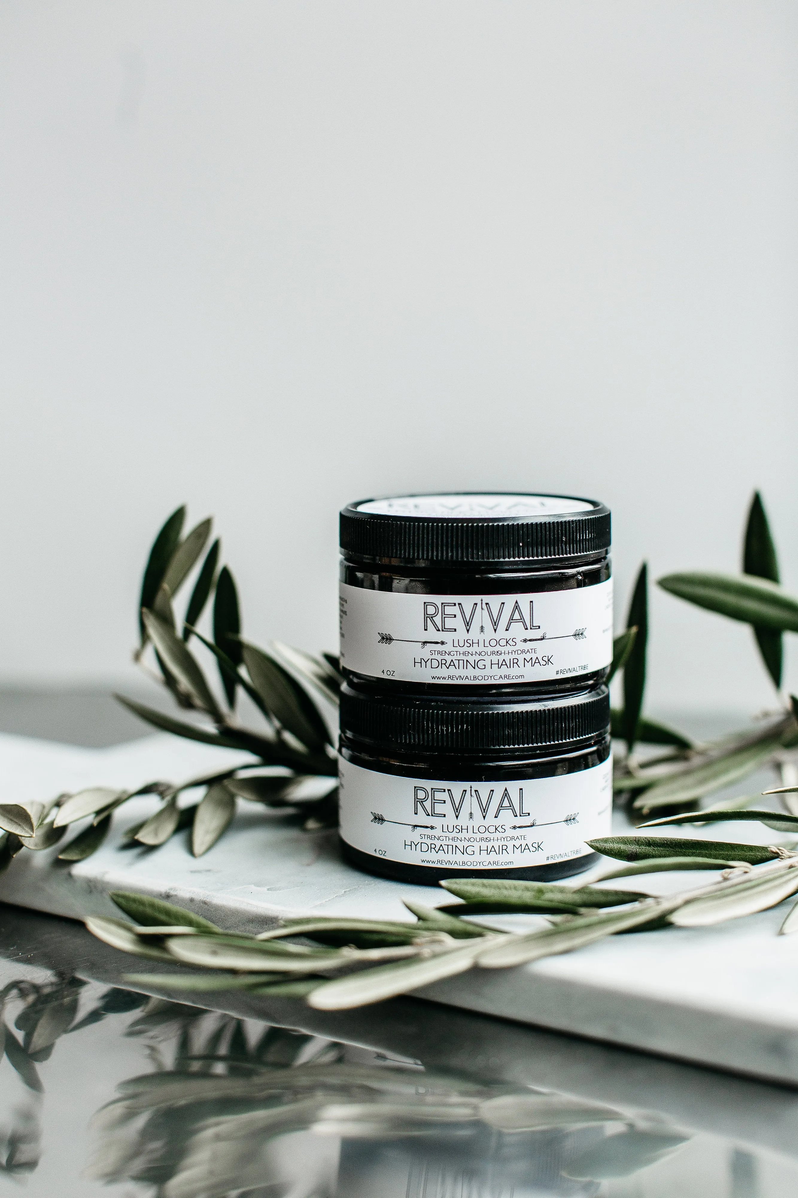 LUSH LOCKS HYDRATING HAIR MASK